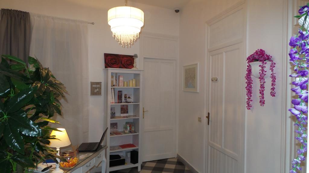 Bb Essenze Bed & Breakfast ปาแลร์โม ภายนอก รูปภาพ