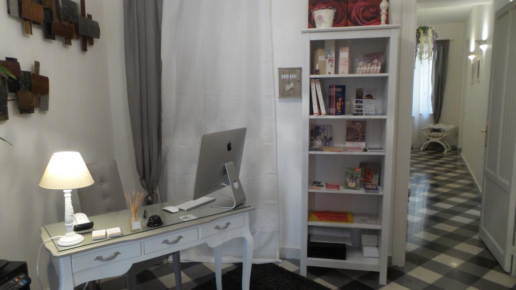 Bb Essenze Bed & Breakfast ปาแลร์โม ภายนอก รูปภาพ