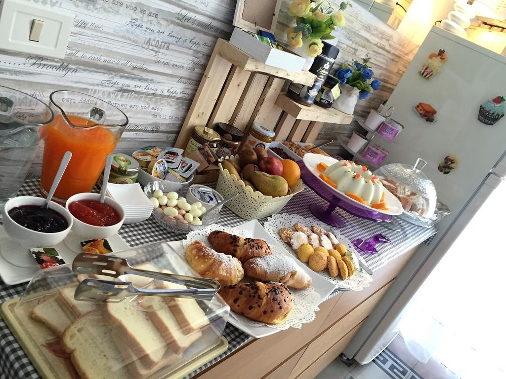 Bb Essenze Bed & Breakfast ปาแลร์โม ภายนอก รูปภาพ