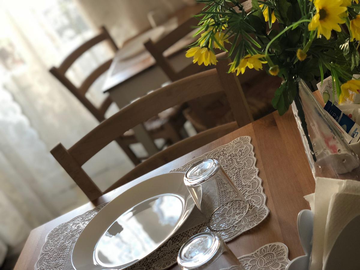 Bb Essenze Bed & Breakfast ปาแลร์โม ภายนอก รูปภาพ