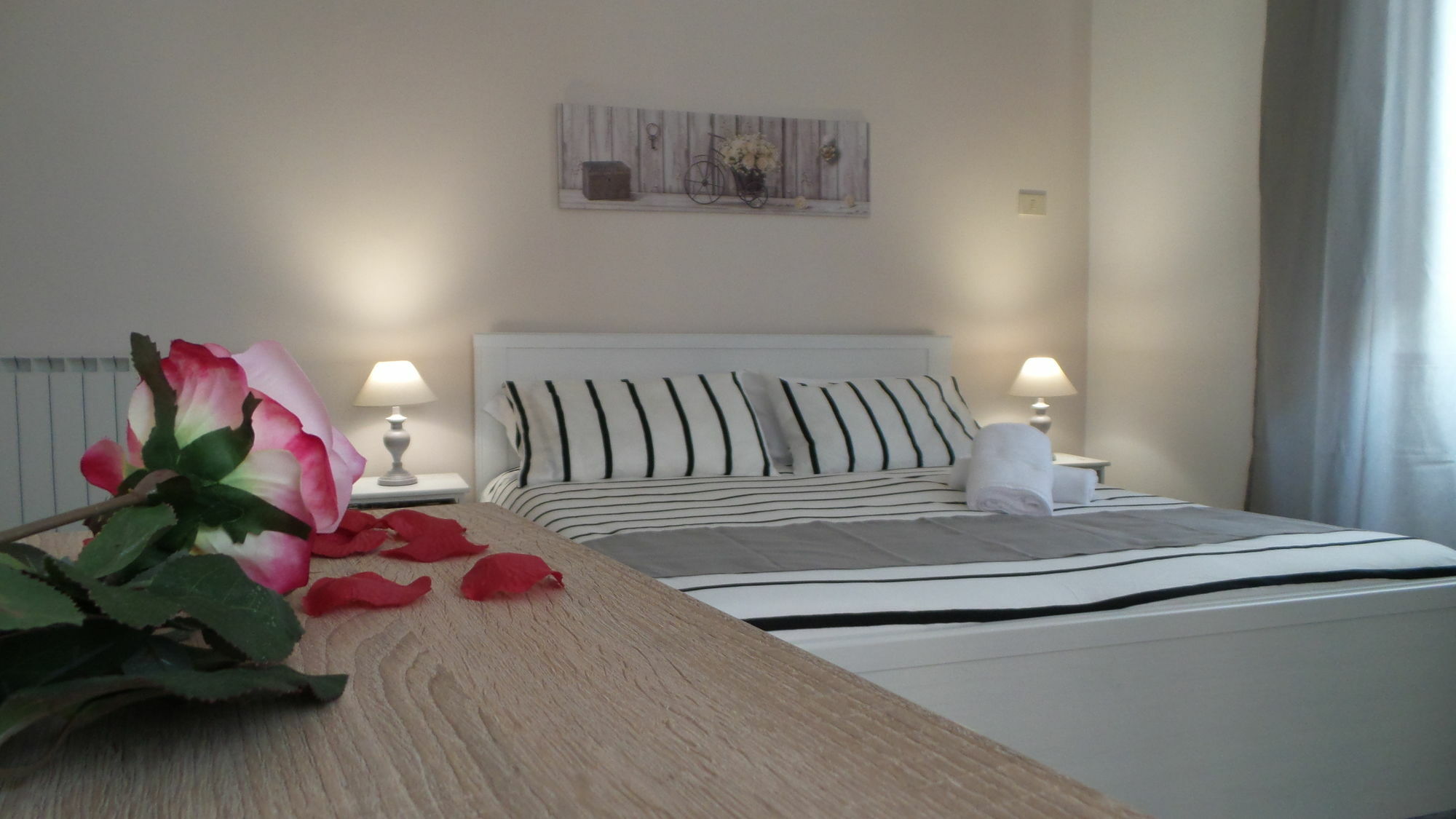 Bb Essenze Bed & Breakfast ปาแลร์โม ภายนอก รูปภาพ